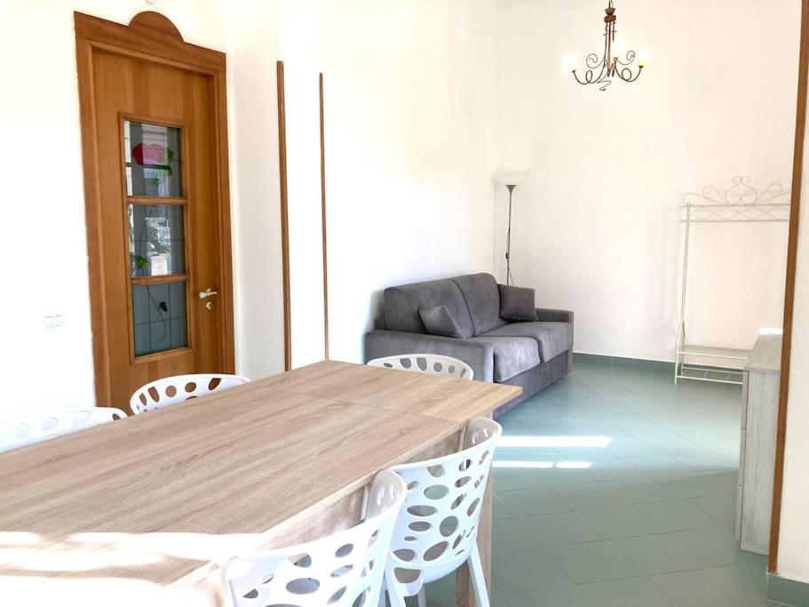 Villa Orlando Mondello Palermo Exterior photo