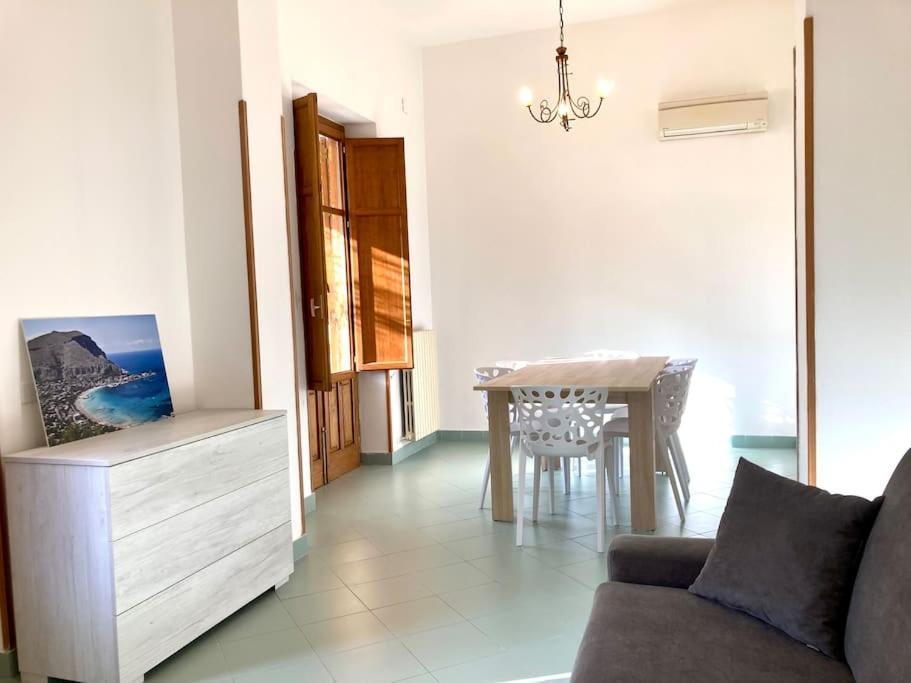 Villa Orlando Mondello Palermo Exterior photo